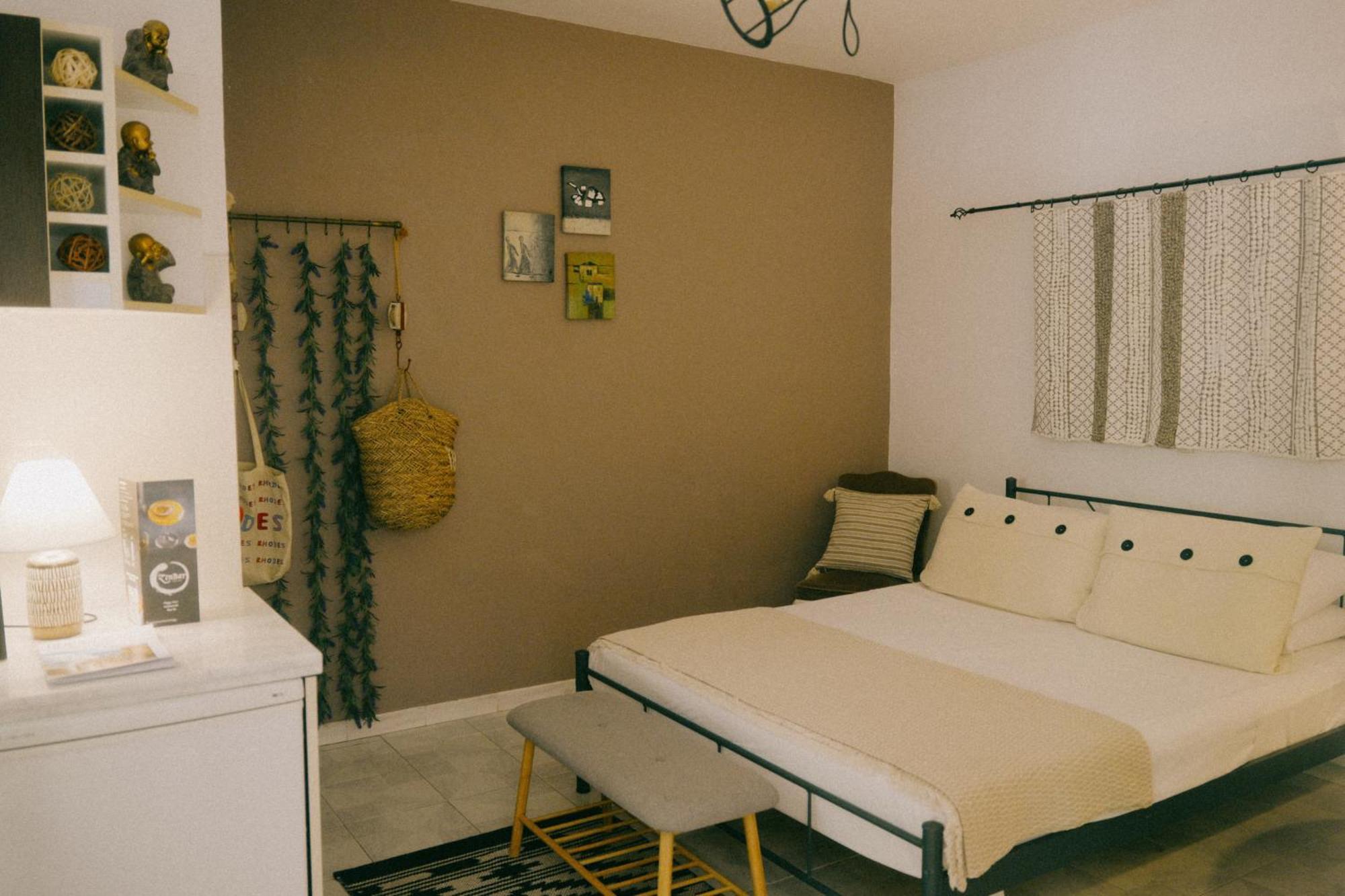 Rhodes Backpackers Boutique And *