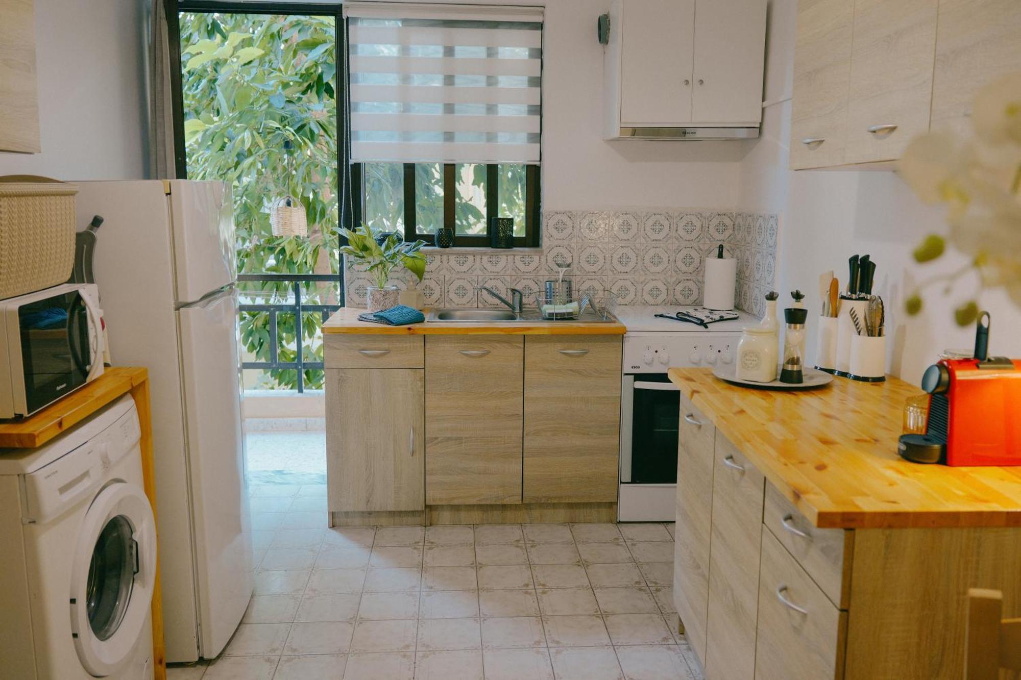 Rhodes Backpackers Boutique And Hostel *